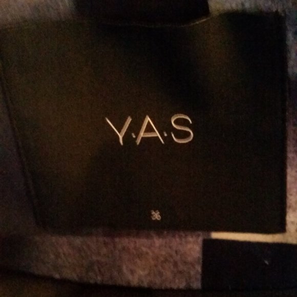 Yas geometric blazer EUC - Picture 3 of 4